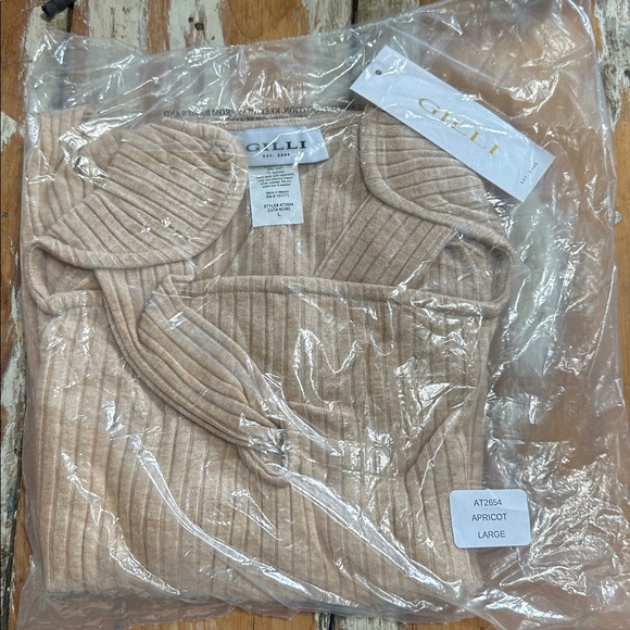 Gilli Ribbed Long Sleeve Top - Picture 5 of 6